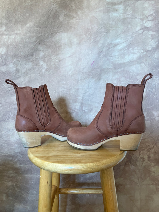 Swedish Hasbeens Chelsea Clogs - Burnt Orange, Size 37