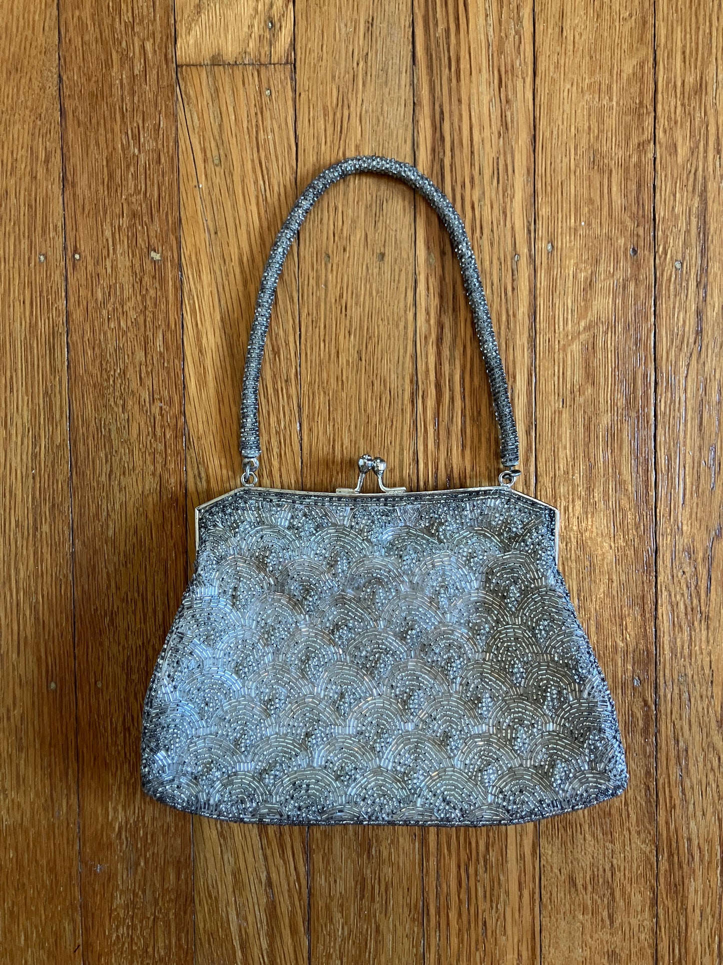Silver Scallop 1980s Beaded Evening Bag